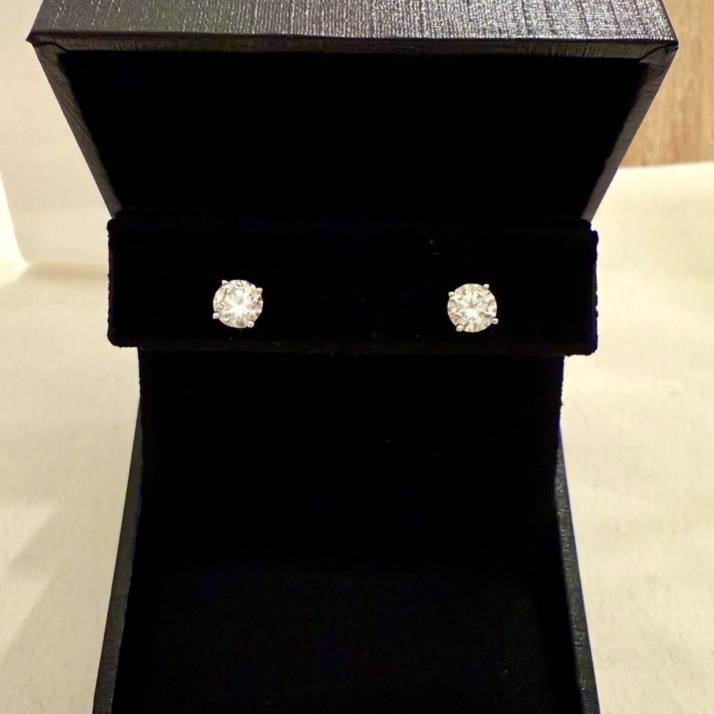 1CTW 14k Lab Diamond Studs